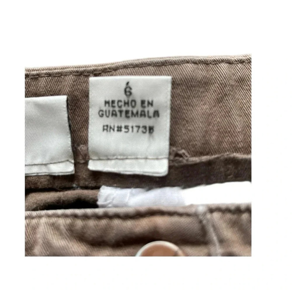 Sag Harbor Stretch Khaki Capri Women’s Pants Tan 6 - Picture 6 of 12